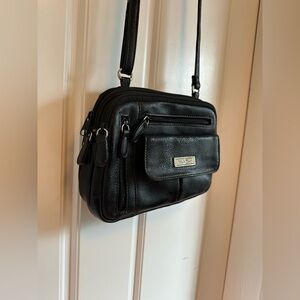 MultiSac Women’s Zippy Black Leather Crossbody/Shoulder Bag